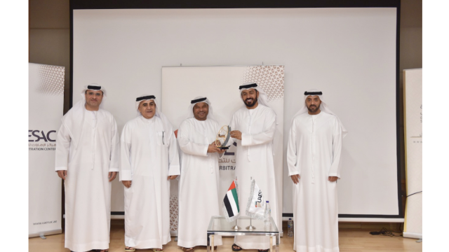 "الإمارات للتحكيم الرياضي" ينظم ورشة تثقيفية لأندية الشارقة