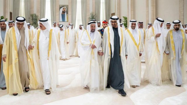 رئيس الدولة يستقبل حكام الإمارات وأولياء العهود ونواب الحكام والمهنئين بعيد الفطر المبارك