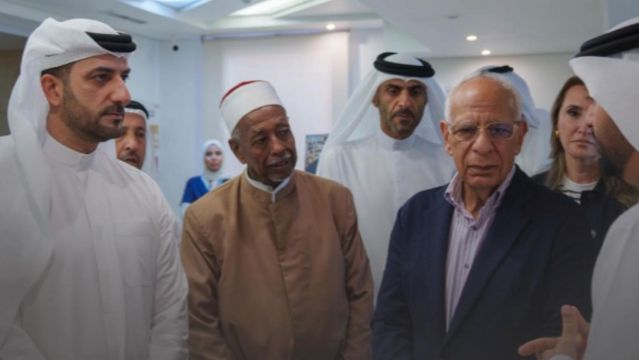 سلطان بن أحمد القاسمي يدشن حملة عمليات العيون في مستشفى أسوان الجامعي بجمهورية مصر العربية