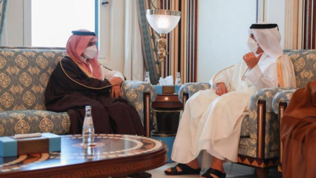 وزير الخارجية السعودي يصل قطر في زيارة رسمية